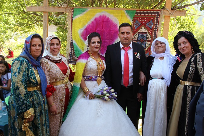 Ölmez ailesinin mutlu günü 5