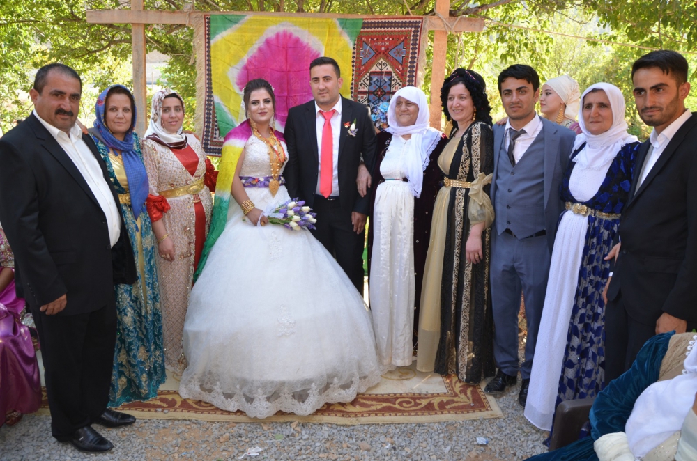 Ölmez ailesinin mutlu günü 8