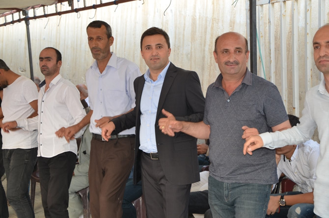 Hakkarili Akademisyen dünya evine girdi 11