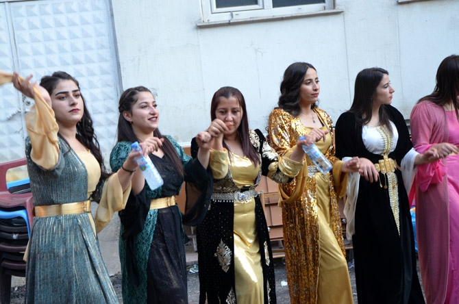 Hakkarili Akademisyen dünya evine girdi 21