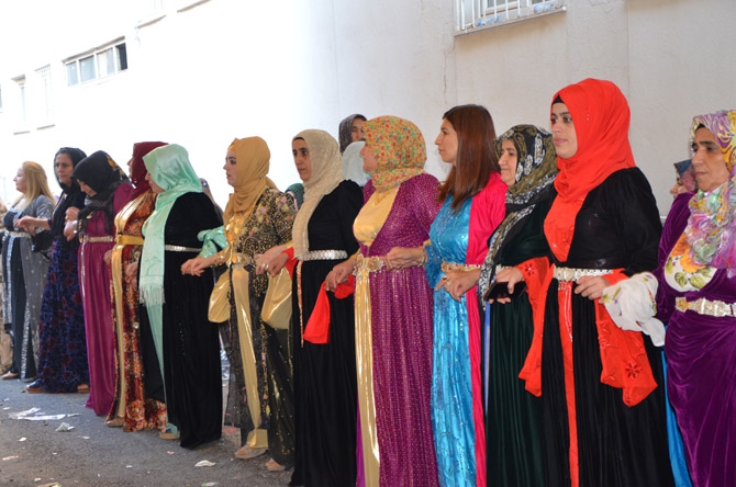 Hakkarili Akademisyen dünya evine girdi 9