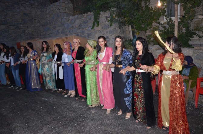 Özek ailesinin mutlu günü! 1