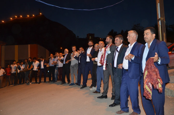 Özek ailesinin mutlu günü! 7