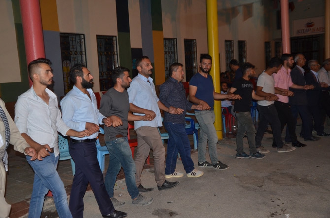 Özek ailesinin mutlu günü! 8