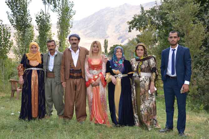 Koç ailesinin mutlu günü 13