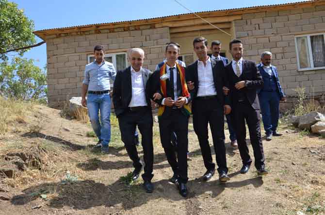 Koç ailesinin mutlu günü 15