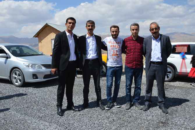 Koç ailesinin mutlu günü 18