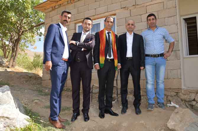 Koç ailesinin mutlu günü 42