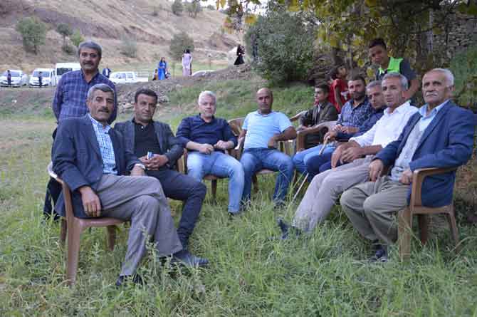 Koç ailesinin mutlu günü 46