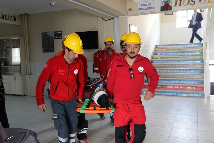 Hakkari'de Gerçeği aratmayan tatbikat 1