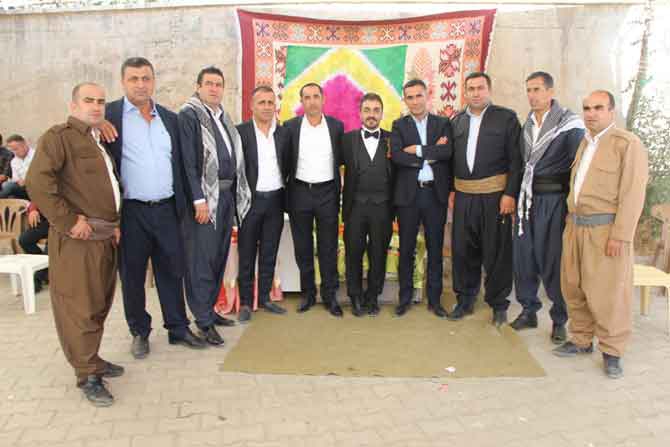 Hakkarili öğretmen çiftin mutlu günü! 18