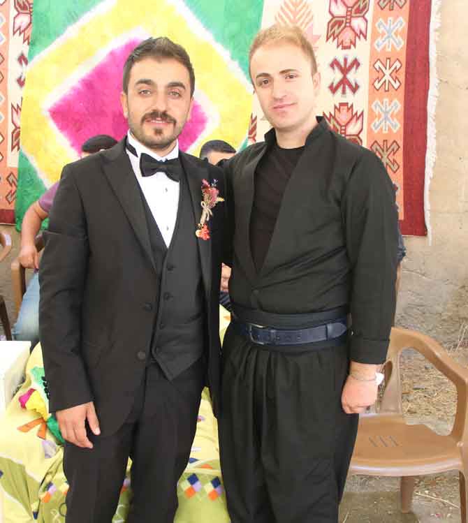 Hakkarili öğretmen çiftin mutlu günü! 20