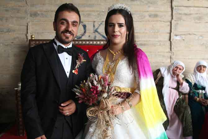 Hakkarili öğretmen çiftin mutlu günü! 9