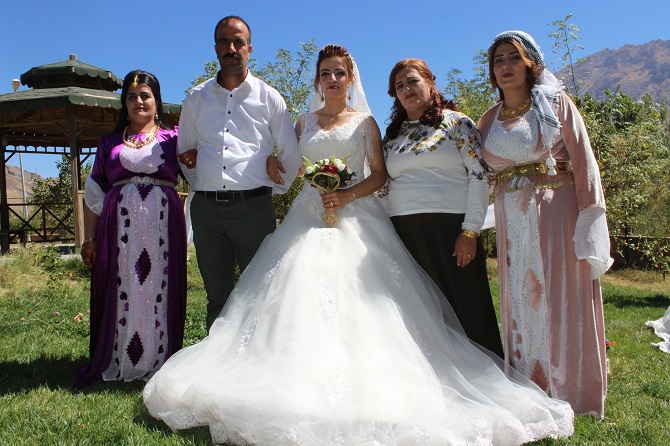 Demir & Özkan ailesinin mutlu günü 24