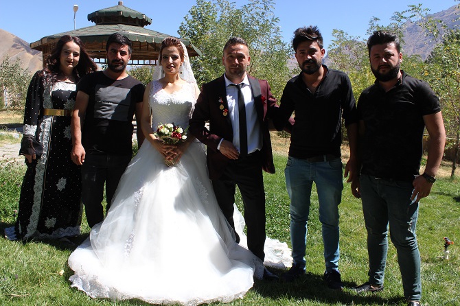 Demir & Özkan ailesinin mutlu günü 30