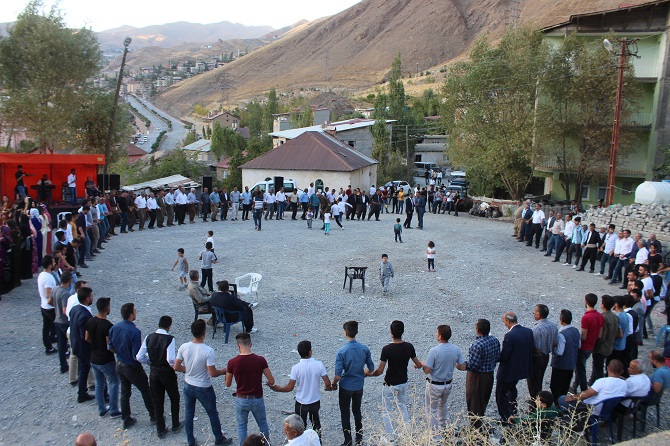 Demir & Özkan ailesinin mutlu günü 46