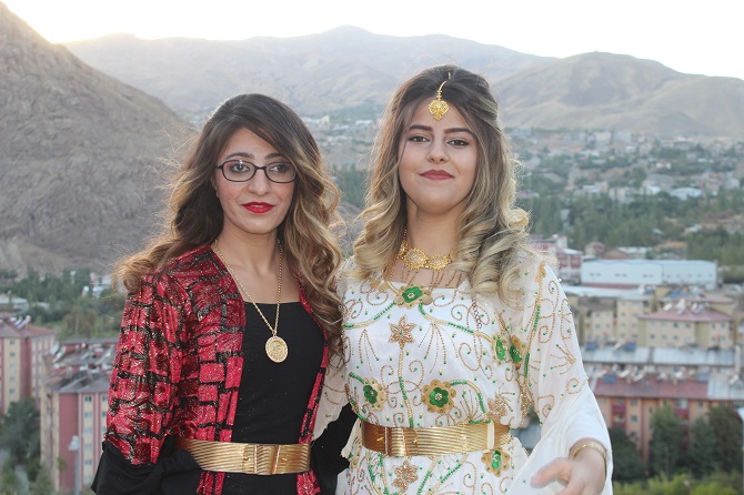 Demir & Özkan ailesinin mutlu günü 70