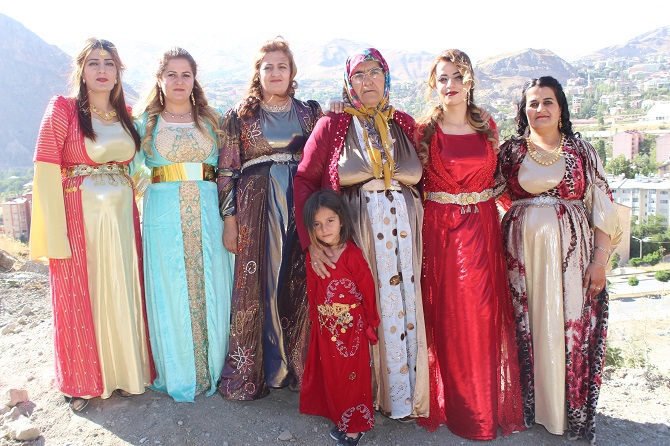 Demir & Özkan ailesinin mutlu günü 75