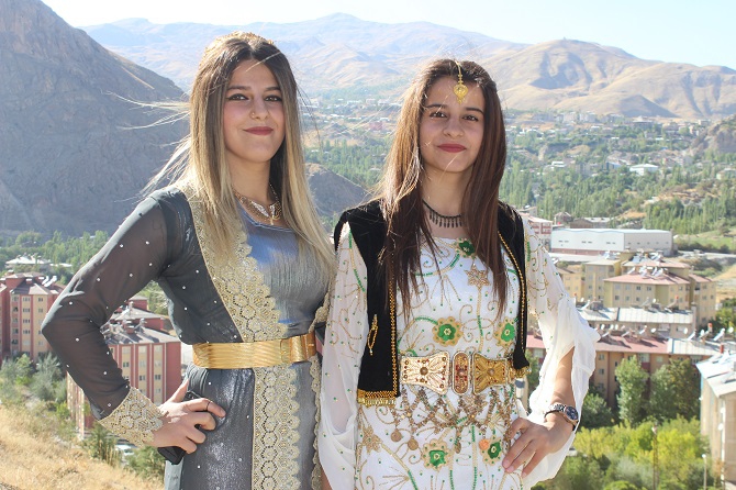 Demir & Özkan ailesinin mutlu günü 77