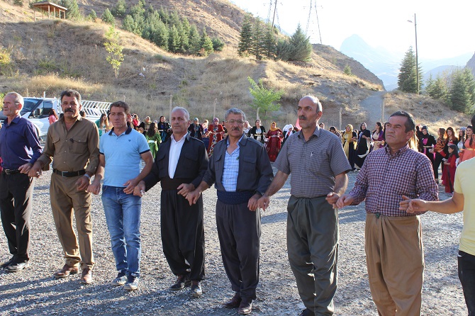 Demir & Özkan ailesinin mutlu günü 79