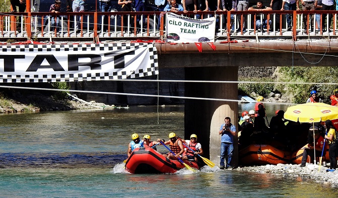 Hakkari Cilo Rafting Takımımız Türkiye üçüncüsü oldu. 1