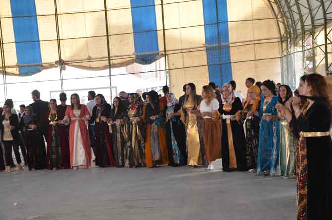 Adıyaman ailesinin mutlu günü 13