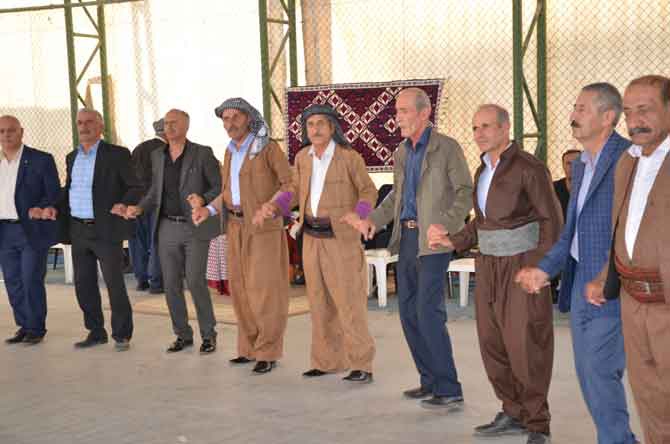 Adıyaman ailesinin mutlu günü 14