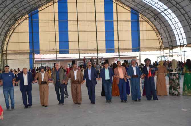 Adıyaman ailesinin mutlu günü 7