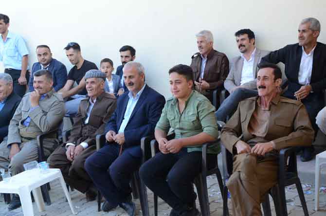 Ölmez ailesinin mutlu günü 12