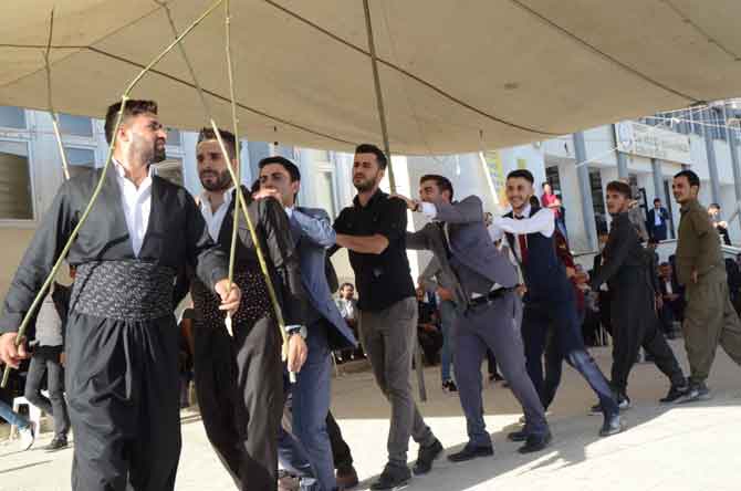 Ölmez ailesinin mutlu günü 21