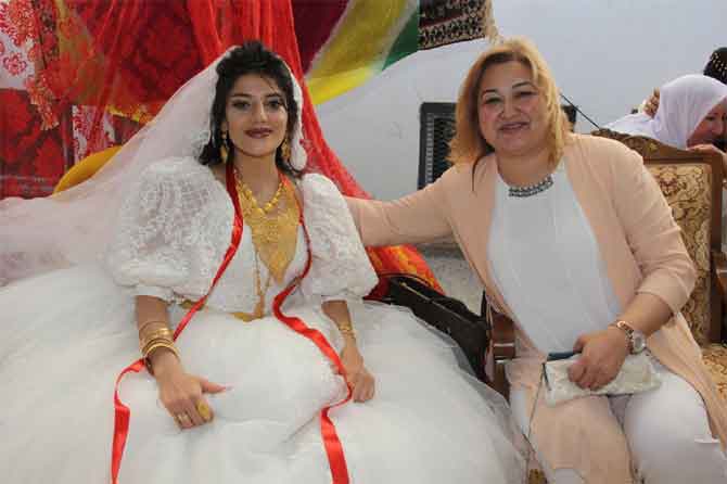 Ölmez ailesinin mutlu günü 24