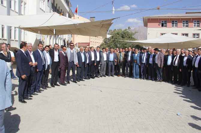 Ölmez ailesinin mutlu günü 27