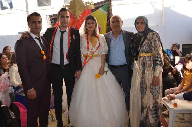 Ölmez ailesinin mutlu günü 32