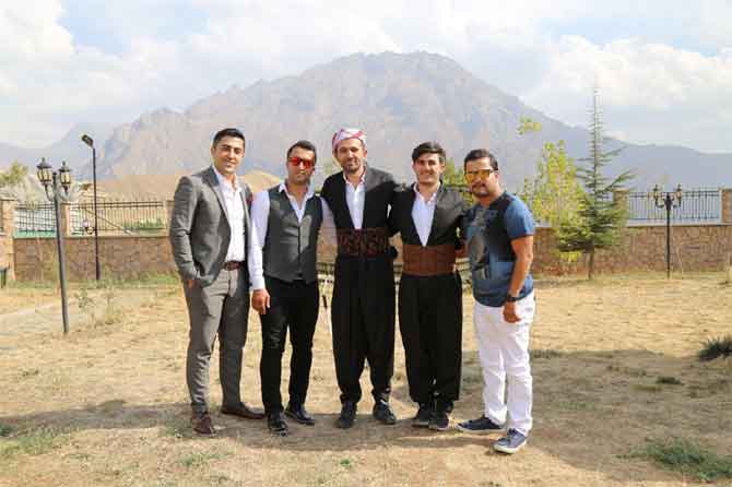 Ölmez ailesinin mutlu günü 36