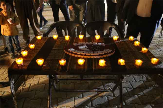 Ölmez ailesinin mutlu günü 37