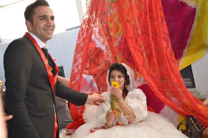 Ölmez ailesinin mutlu günü 4