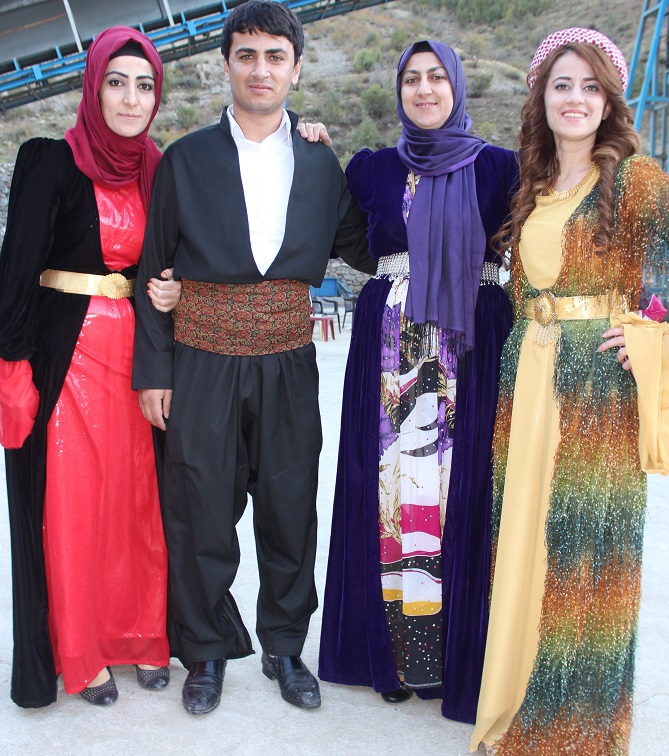 Ölmez ailesinin mutlu günü! 18