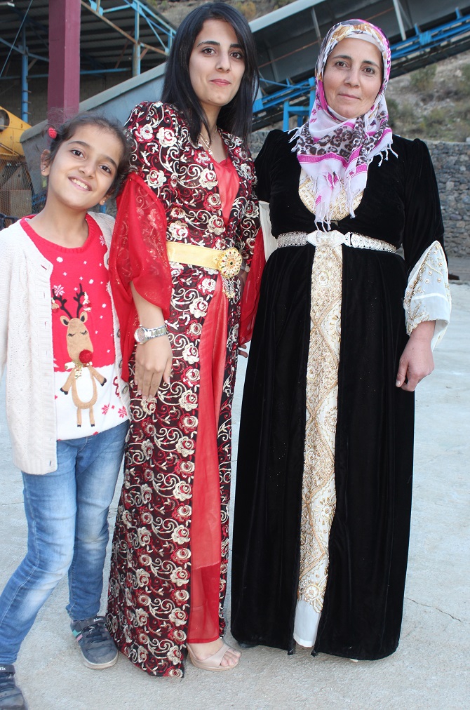 Ölmez ailesinin mutlu günü! 19