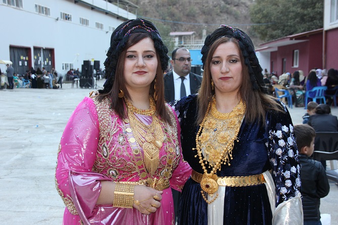 Ölmez ailesinin mutlu günü! 38