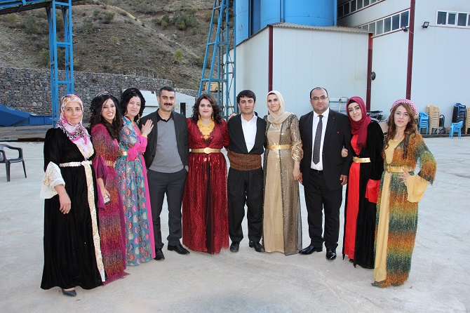 Ölmez ailesinin mutlu günü! 46