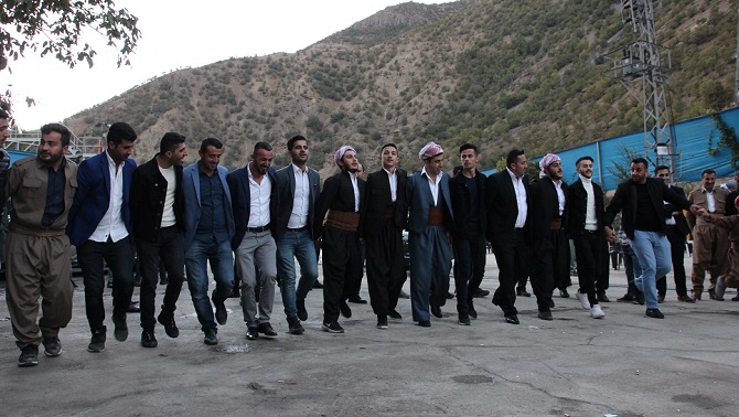 Ölmez ailesinin mutlu günü! 55