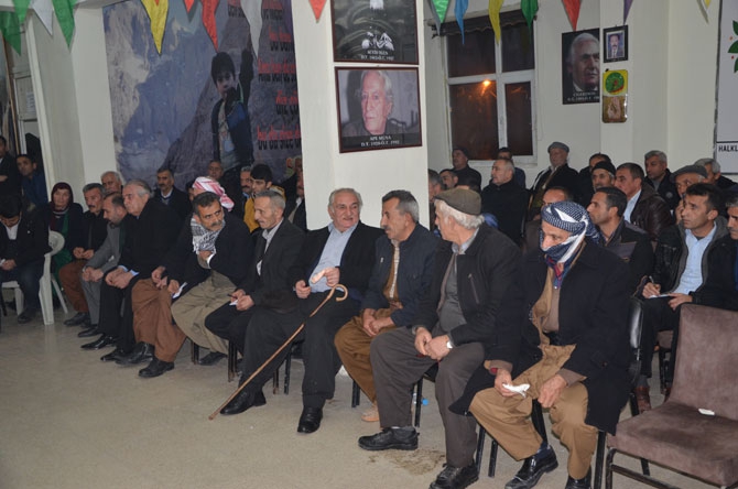 HDP, Hakkari'de ön seçime gitti 10