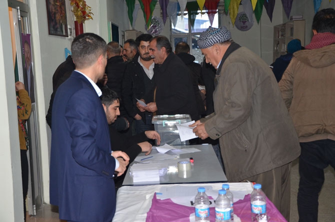 HDP, Hakkari'de ön seçime gitti 11