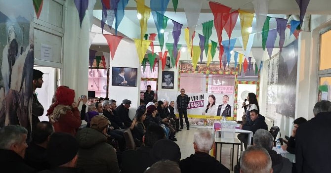 HDP, Hakkari'de ön seçime gitti 4