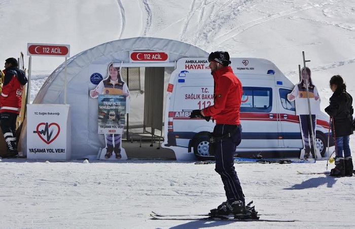 İYİ ŞEYLER DE OLUYOR 10