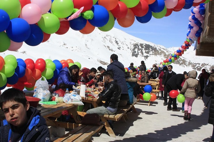 İYİ ŞEYLER DE OLUYOR 2