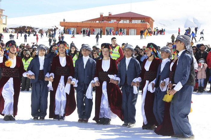 İYİ ŞEYLER DE OLUYOR 9