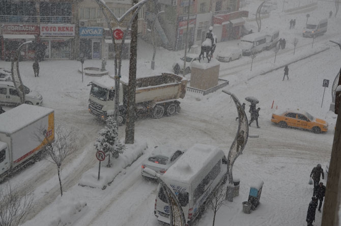 Hakkari'de kar yağışı! 3