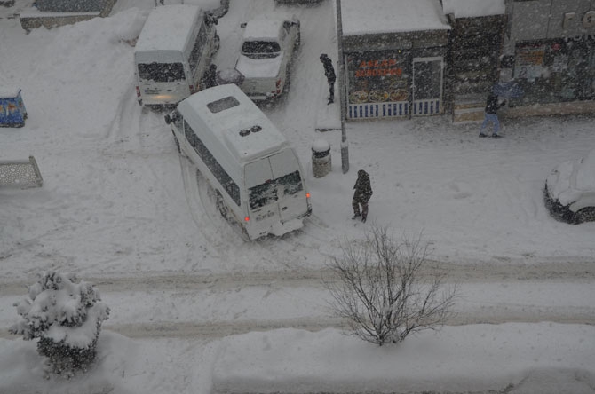 Hakkari'de kar yağışı! 4