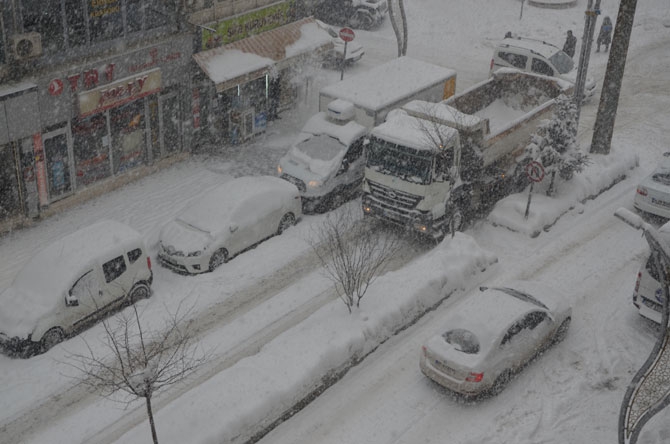 Hakkari'de kar yağışı! 5